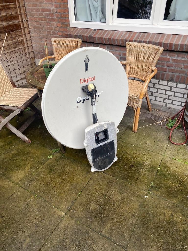 Oyster schotel en schotelontvanger inclusief TV, Caravans en Kamperen, Ophalen