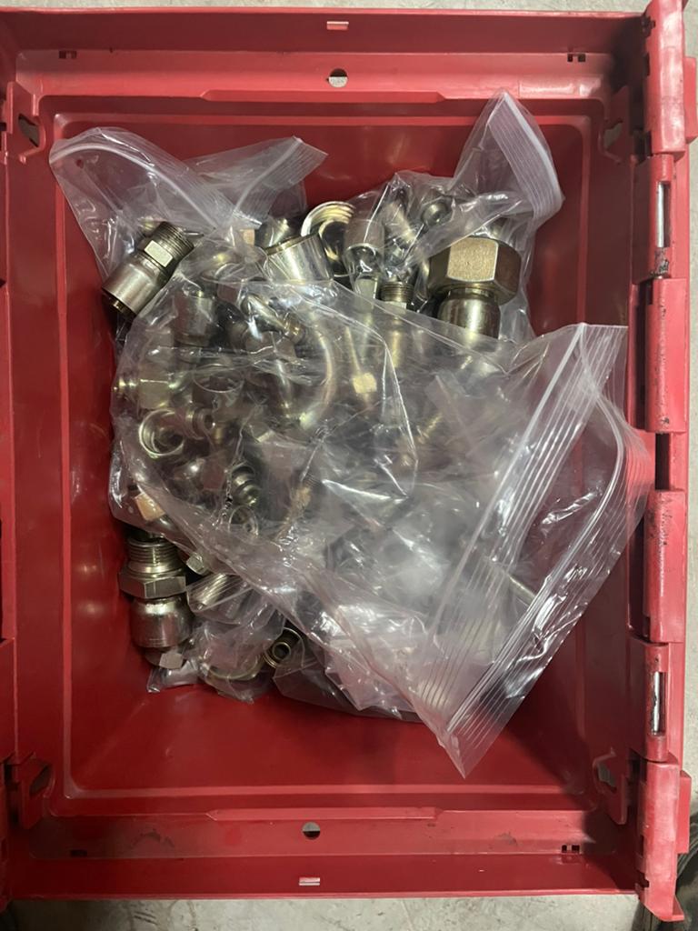 Verschillende soorten Parker hydrauliek koppelingen, Ophalen of Verzenden, Nieuw