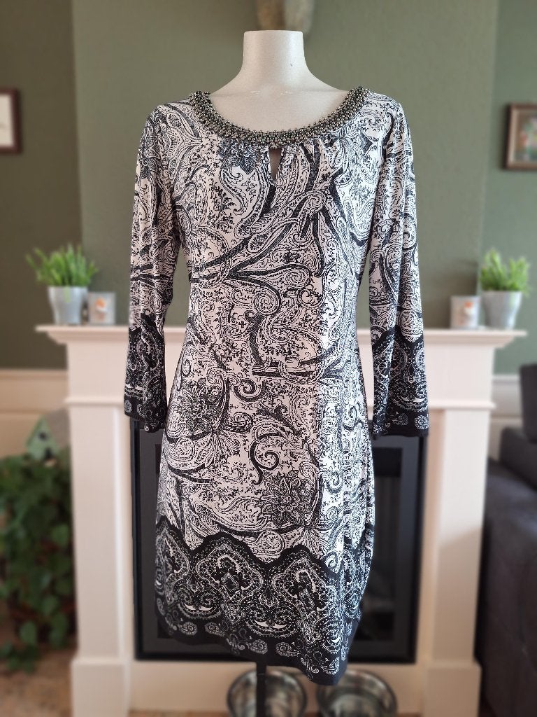 K-Design K Design jurk zwart crème M 38 40, Kleding | Dames, Maat 38/40 (M), K-design, Verzenden, Zwart