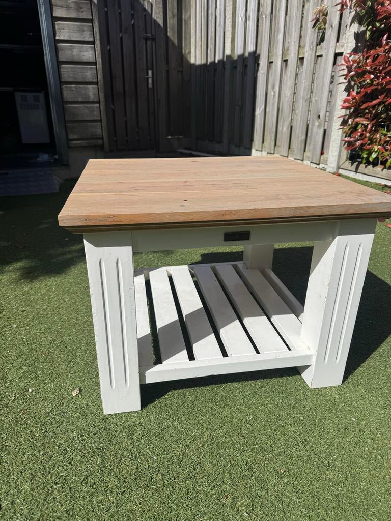 Richmond Interiors Salon tafel 61,5x61,5x45cm - Kleine barst, Gebruikt, Verzenden, Vierkant, 50 tot 100 cm