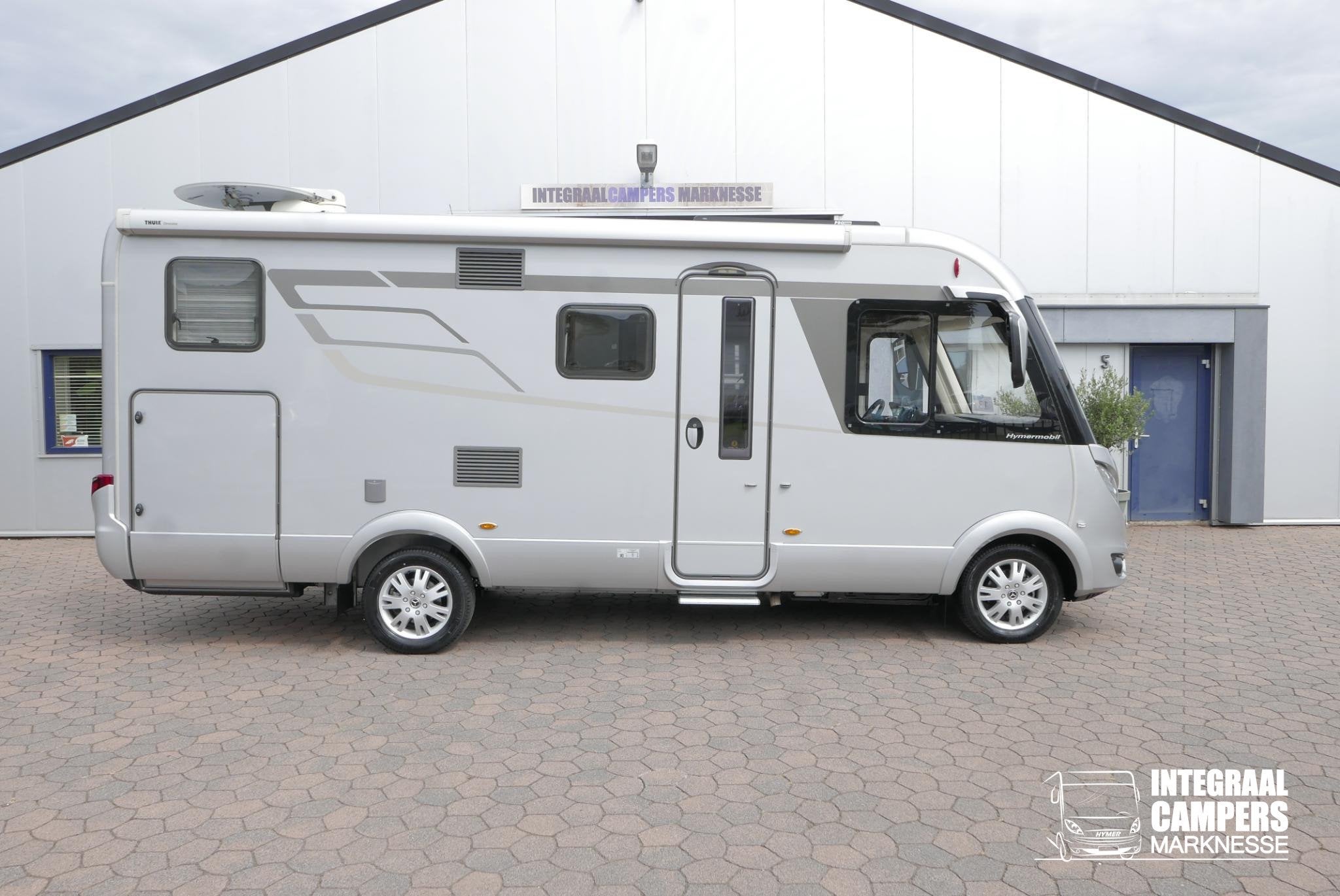 Hymer BMC-I 580 | Bovenkastjes | Enkele bedden | Mercedes |, Tot en met 2, 6 tot 7 meter, Bedrijf, Diesel