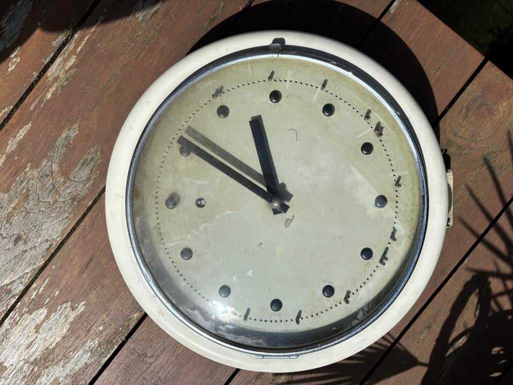 Vintage Attento wandklok, Antiek en Kunst, Curiosa en Brocante, Ophalen of Verzenden