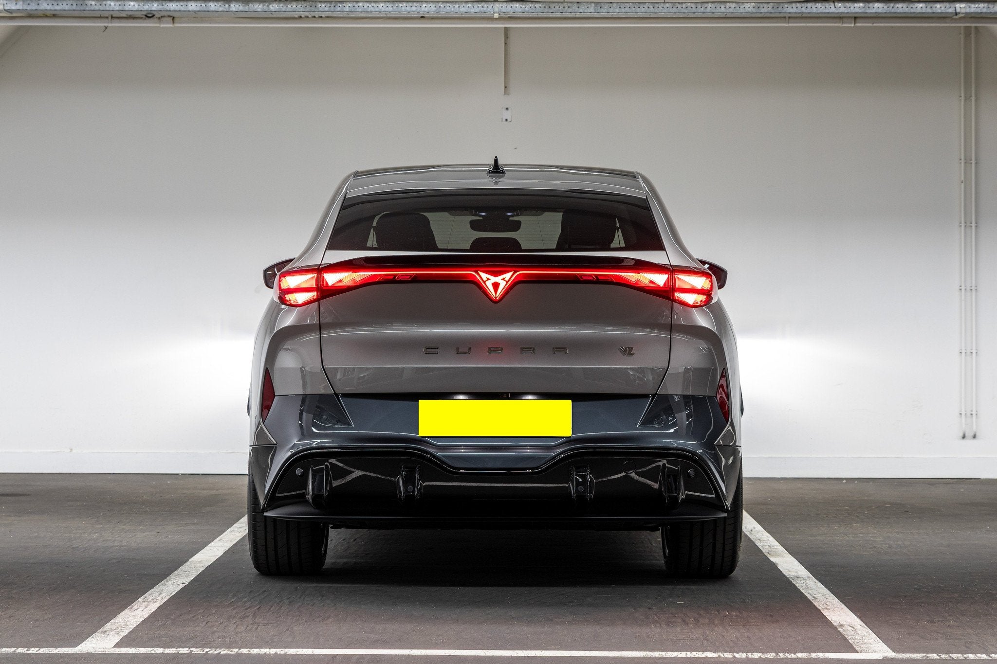 CUPRA Tavascan VZ Extreme 82 kWh 340pk, Auto's, Cupra, Automaat, Automatische klimaatregeling, Gebruikt, 2173 kg