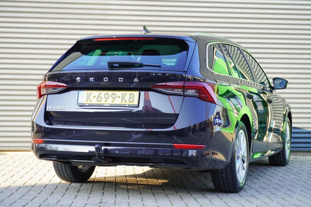 Skoda Octavia Combi 1.0 TSI 110pk Business Edition | Trekhaa, Auto's, Skoda, 12 maanden, Stof, Gebruikt, Zwart