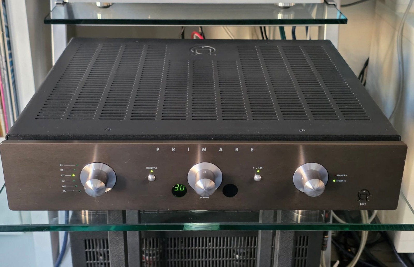 Primare i30 met XLR,dual mono,stabiel tot 2 ohm, Gebruikt, 60 tot 120 watt, Stereo, Ophalen