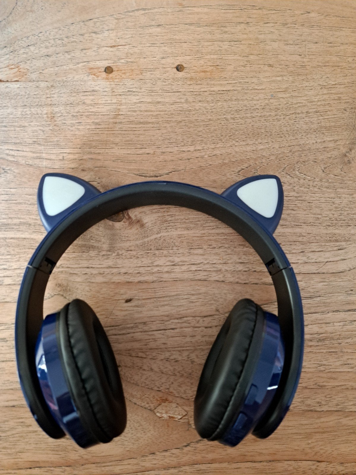 Leuke koptelefoon met kattenoortjes en LED-verlichting, Ophalen of Verzenden, Zo goed als nieuw, Overige merken, Draadloos