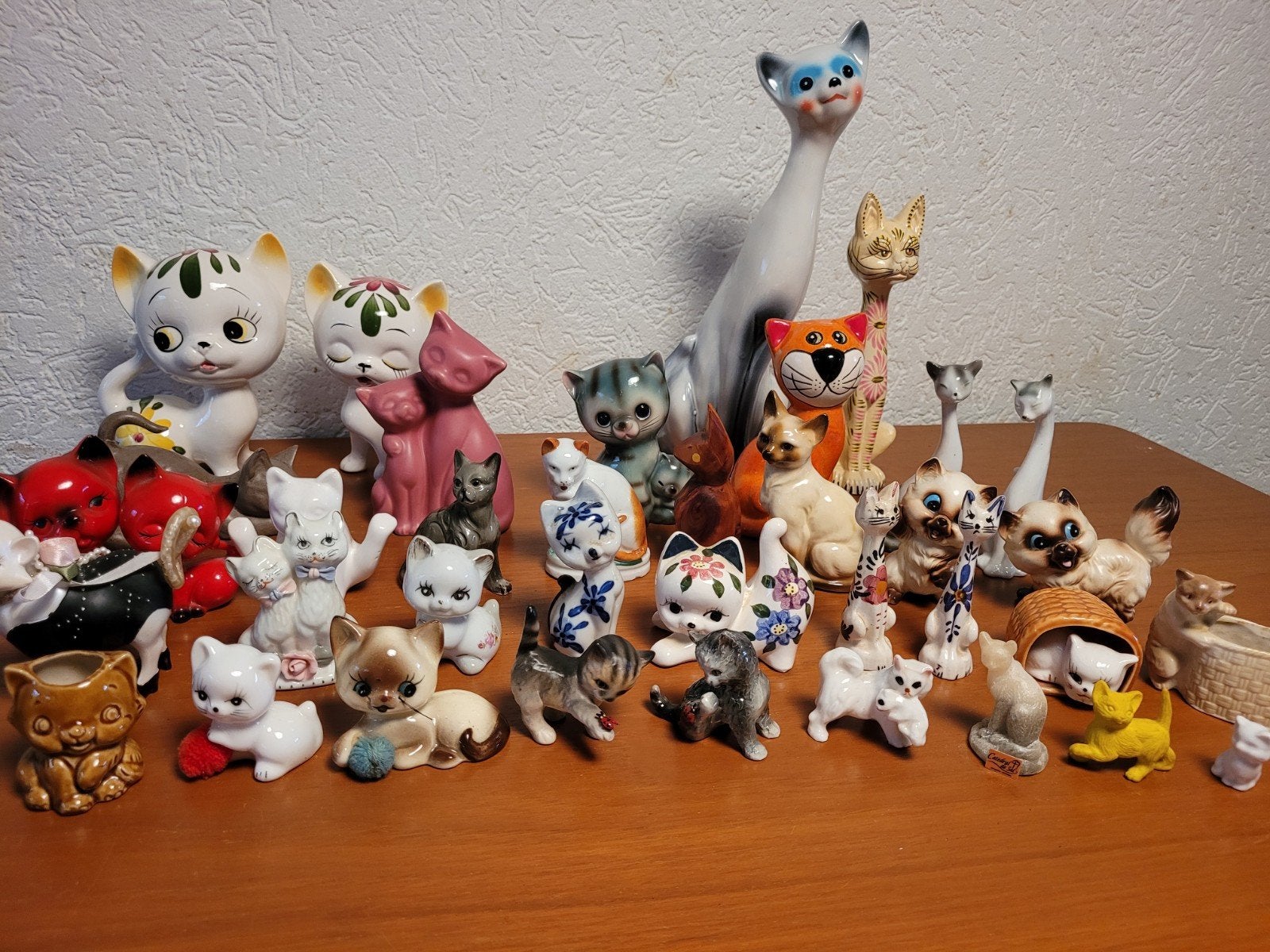 Heel veel poezenbeeldjes beeldje poesje kat poes beeldjes, Ophalen of Verzenden, Zo goed als nieuw, Dier