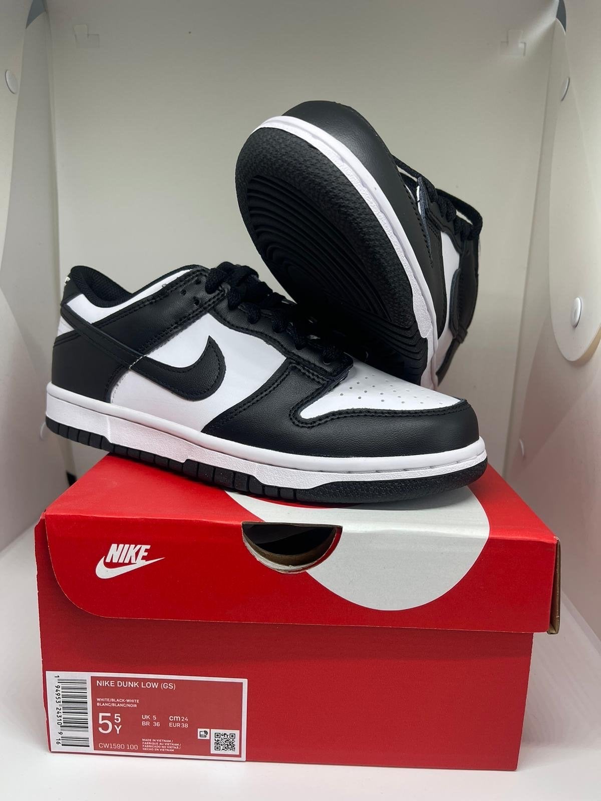 Nike Dunk Low Panda GS 38, Ophalen of Verzenden, Nieuw, Zwart, Sneakers of Gympen