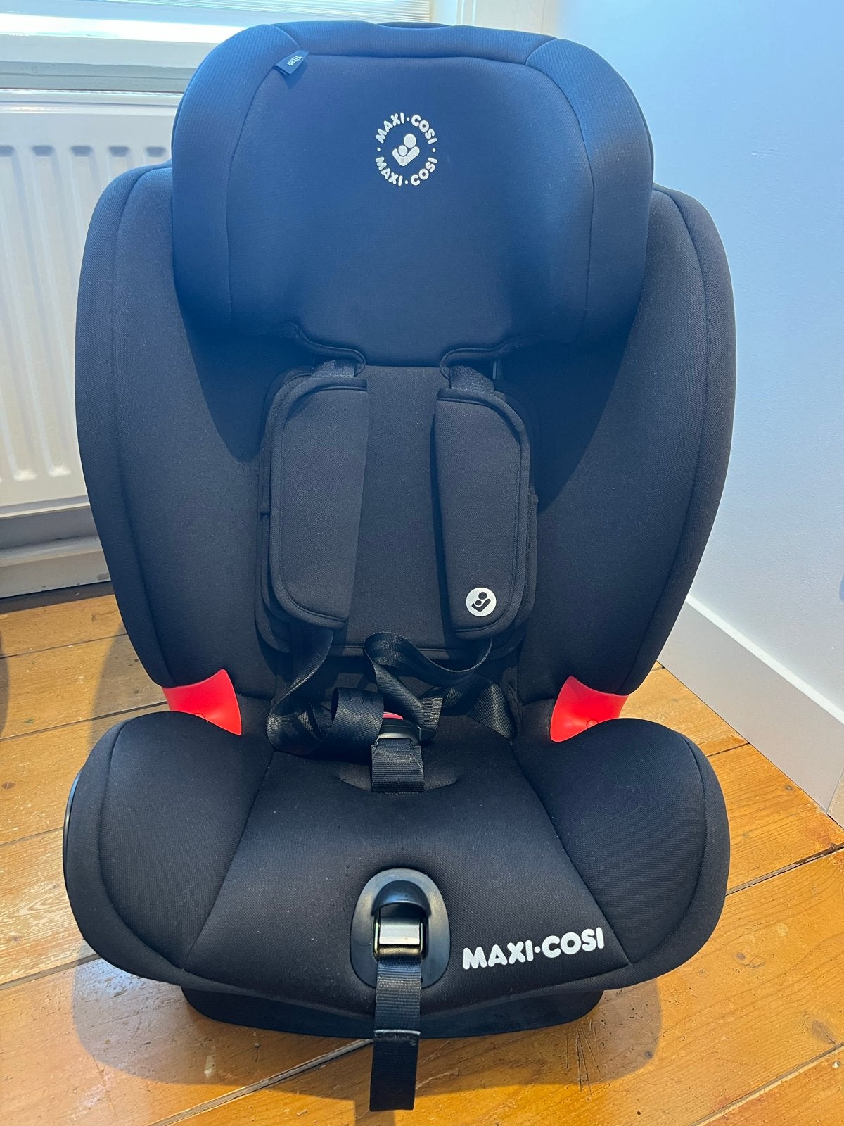 Maxi-Cosi titan Autostoel - Zwart, Kinderen en Baby's, Ophalen, Verstelbare rugleuning, Zo goed als nieuw, 9 t/m 36 kg