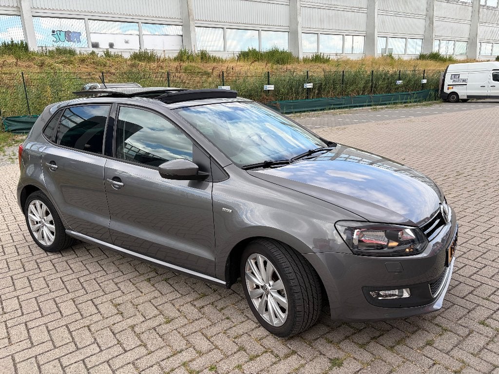Foto 6 van Volkswagen Polo 1.2 TSI DSG Pano Apple Carplay 2014 Grijs
