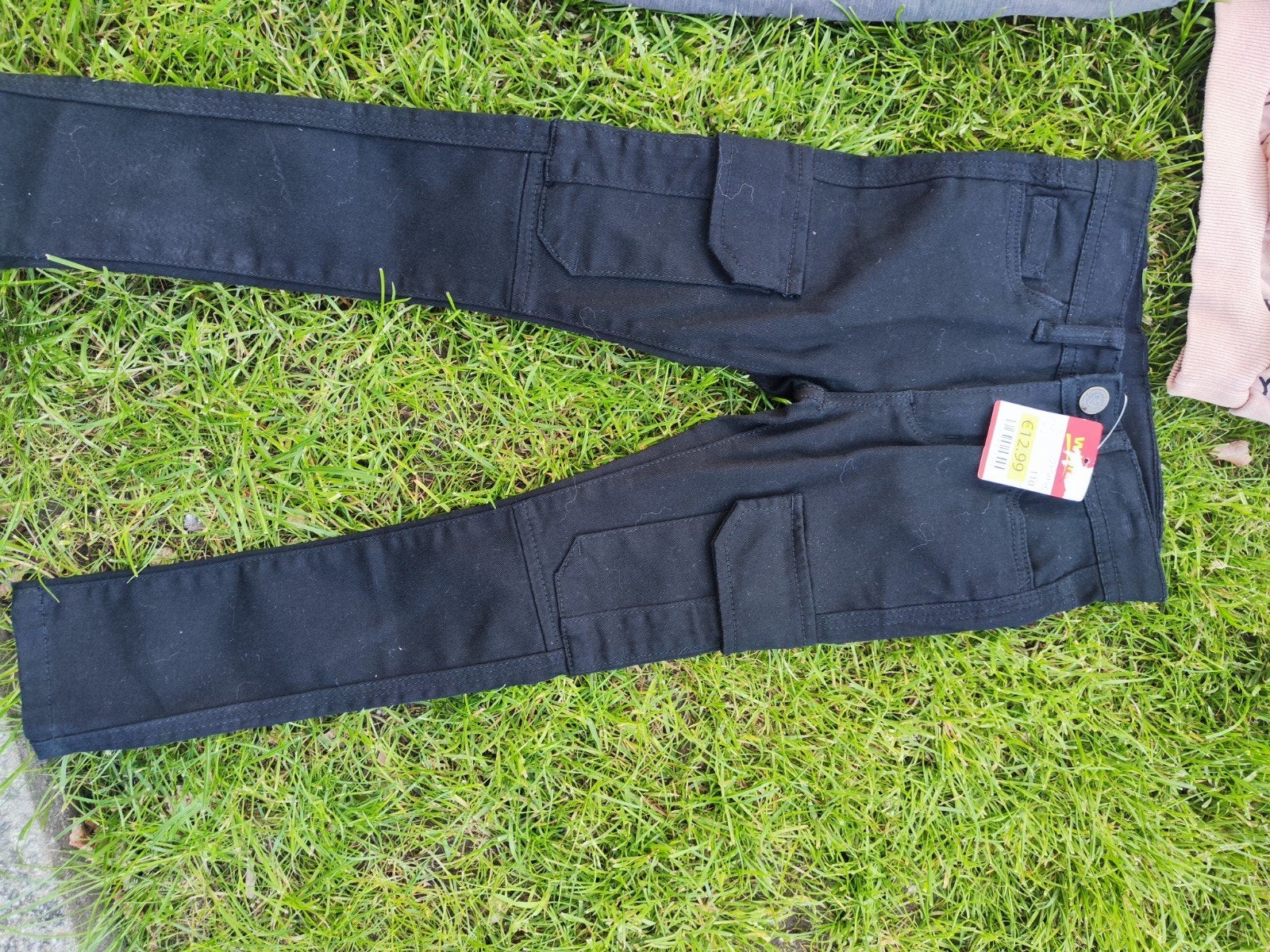 Nieuwe zwarte cargo broek voor kinderen - Maat 110, Broek, Jongen of Meisje, Nieuw, Ophalen of Verzenden