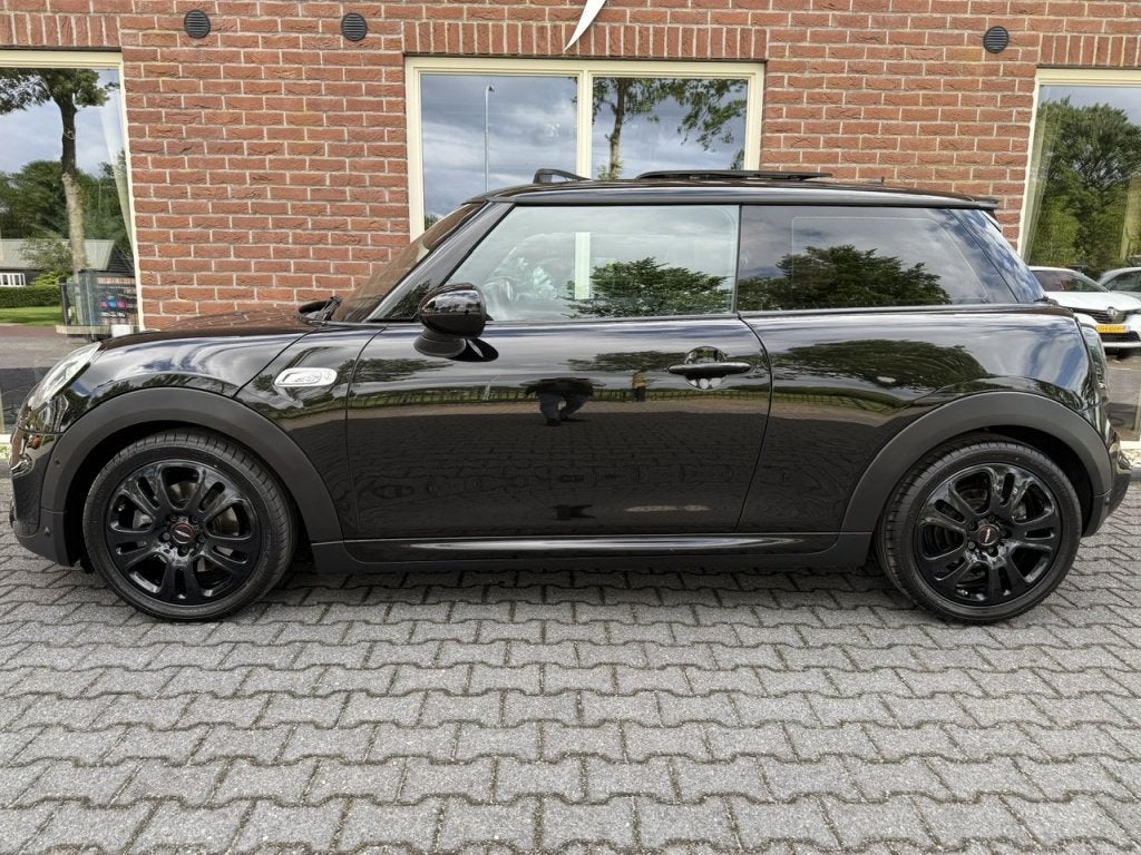 MINI 3-deurs 2.0 Coop.S Chili SB JWC / HUD / PANO / STOELVER, 1998 cc, Gebruikt, 4 stoelen, Leder
