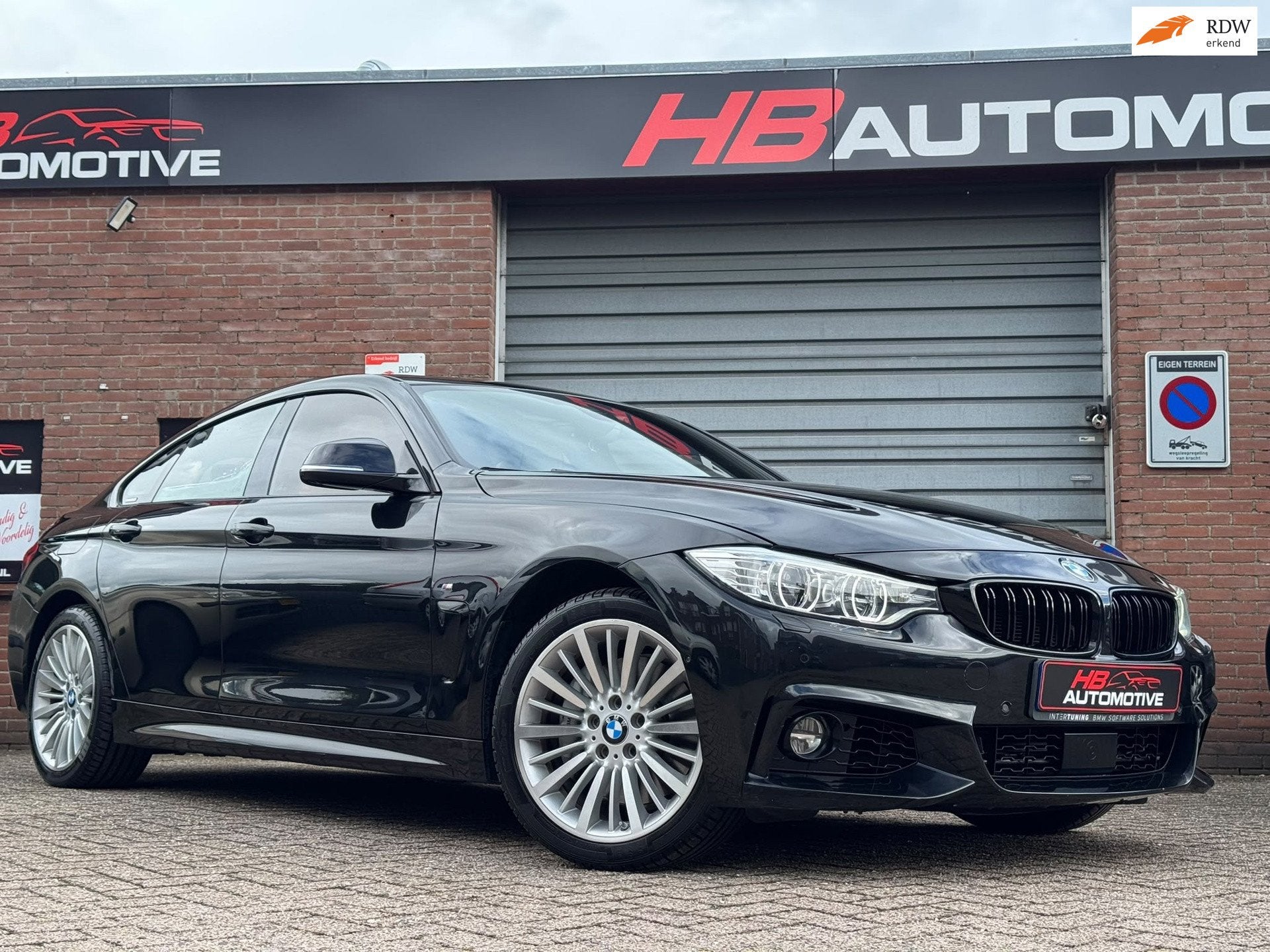 BMW 4-serie Gran Coupé 435ixDrive High/XDRIVE/H&K/LEER/SPOR, Auto's, Zwart, Leder, Bedrijf, 1625 kg