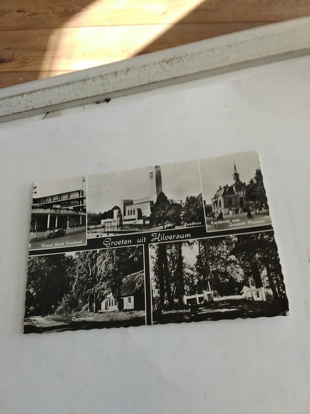 Oude ansichtkaart Groeten uit Hilversum  1964, Ophalen of Verzenden, 1940 tot 1960, Gelopen, Noord-Holland