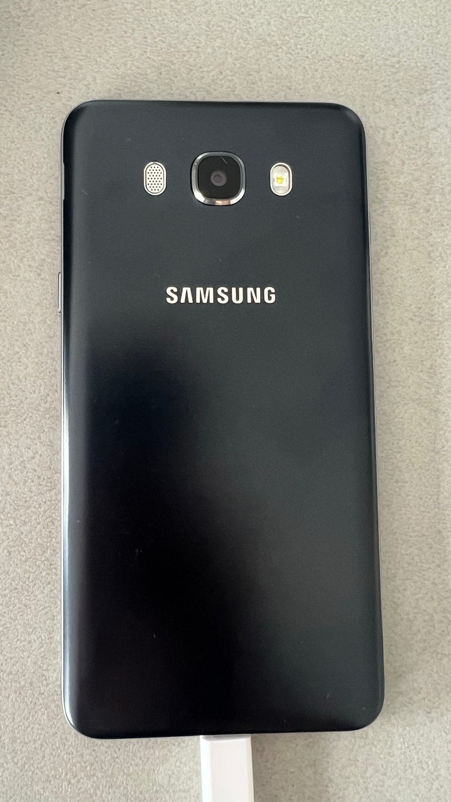 Samsung Galaxy J7 (2016) 16GB Zwart - Zo goed als nieuw, Overige modellen, Zwart, Touchscreen, Ophalen of Verzenden