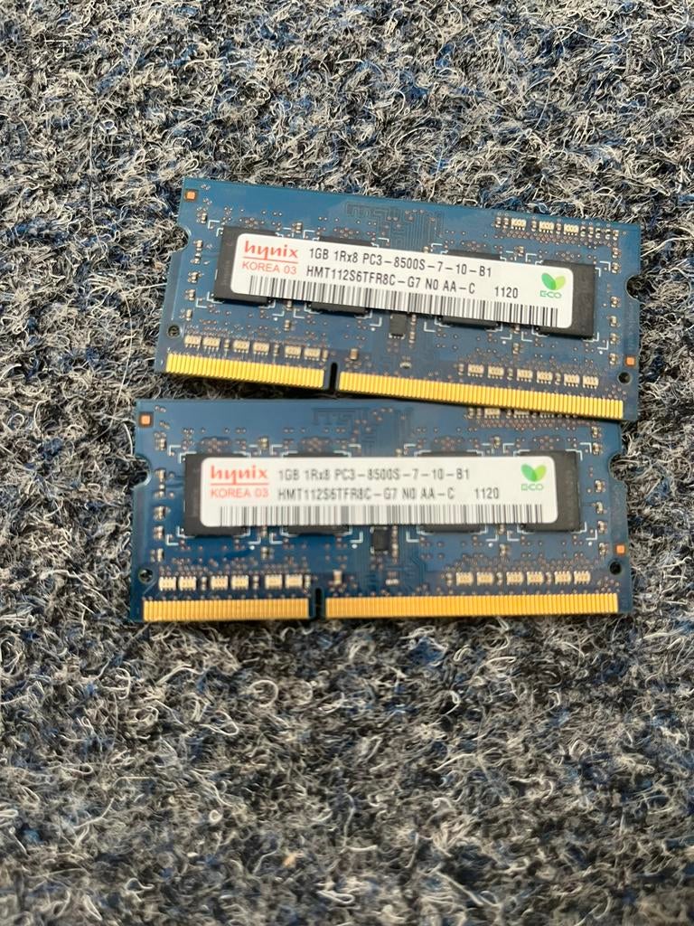 Hynix 2GB (2x1GB) DDR3 Laptop RAM SODIMM - PC3-8500S, Hunix, DDR3, Ophalen of Verzenden, Zo goed als nieuw