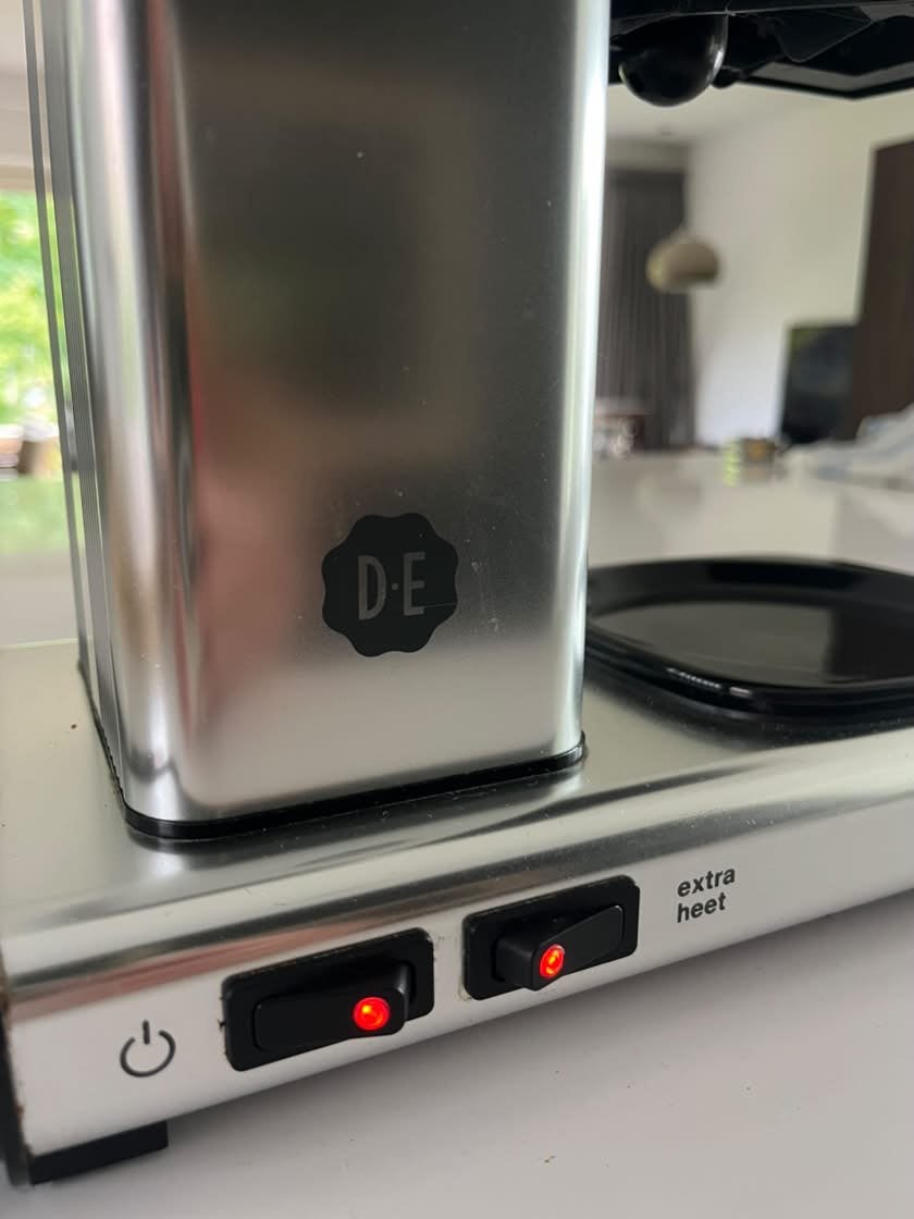 Douwe Egberts Moccamaster Techniform koffiezetapparaat, Ophalen of Verzenden, Zo goed als nieuw, Koffiemachine