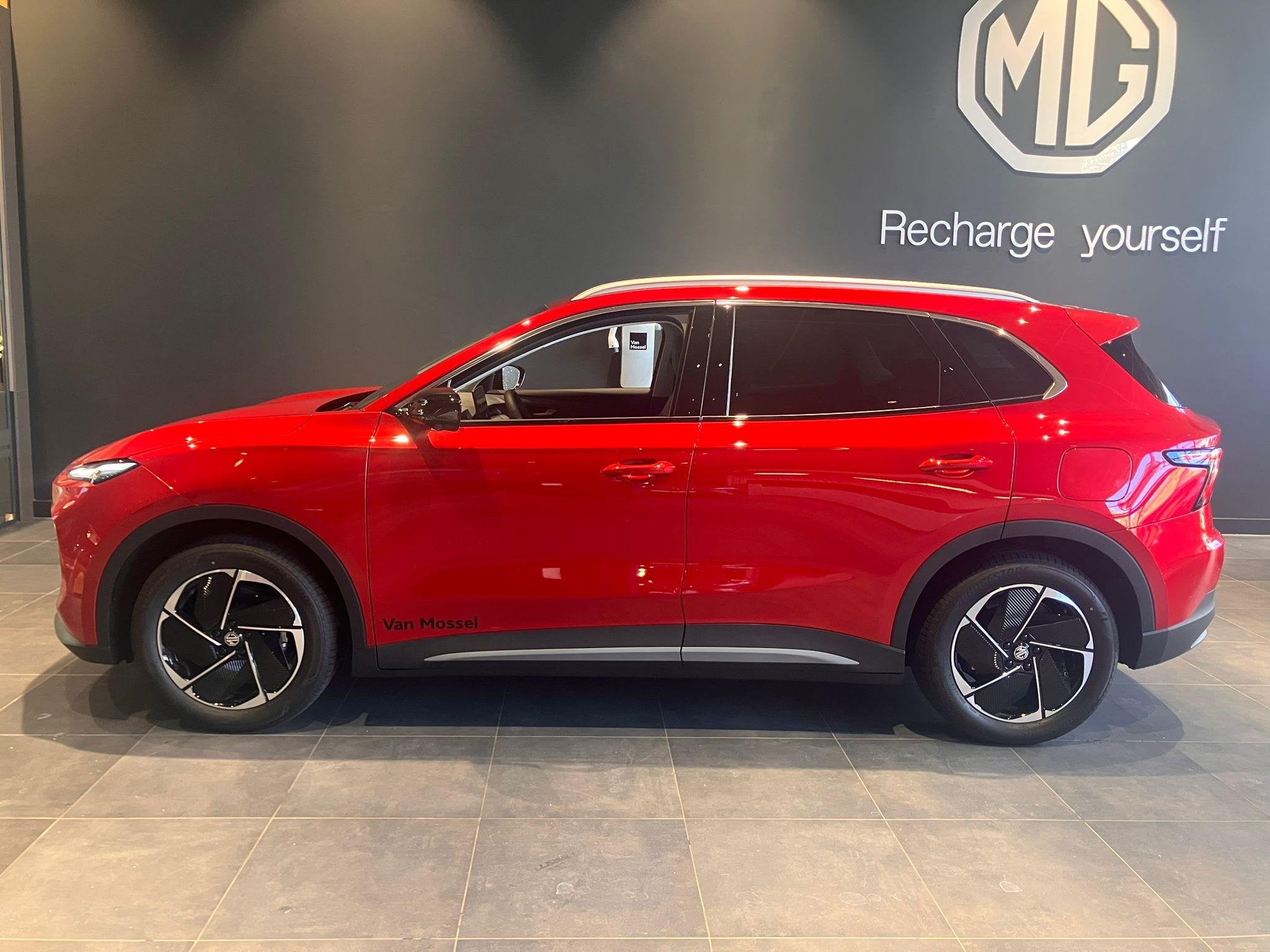 MG MGS5 EV Luxury 64 kWh | Demo | 468km Range WLTP | CarPlay, Automaat, 12 maanden, Achterwielaandrijving, 1700 kg