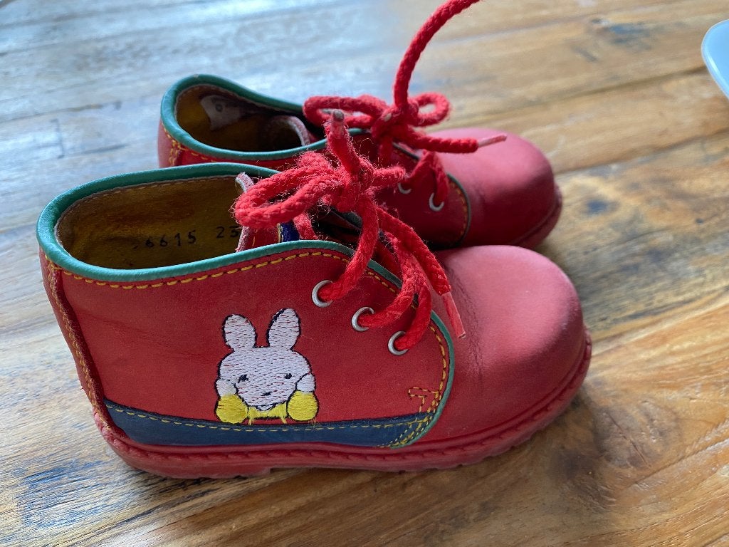 Z g a nieuwe rode Nijntje kinderschoentje - maat 23, Meisje, Schoenen, Nijntje, Ophalen of Verzenden