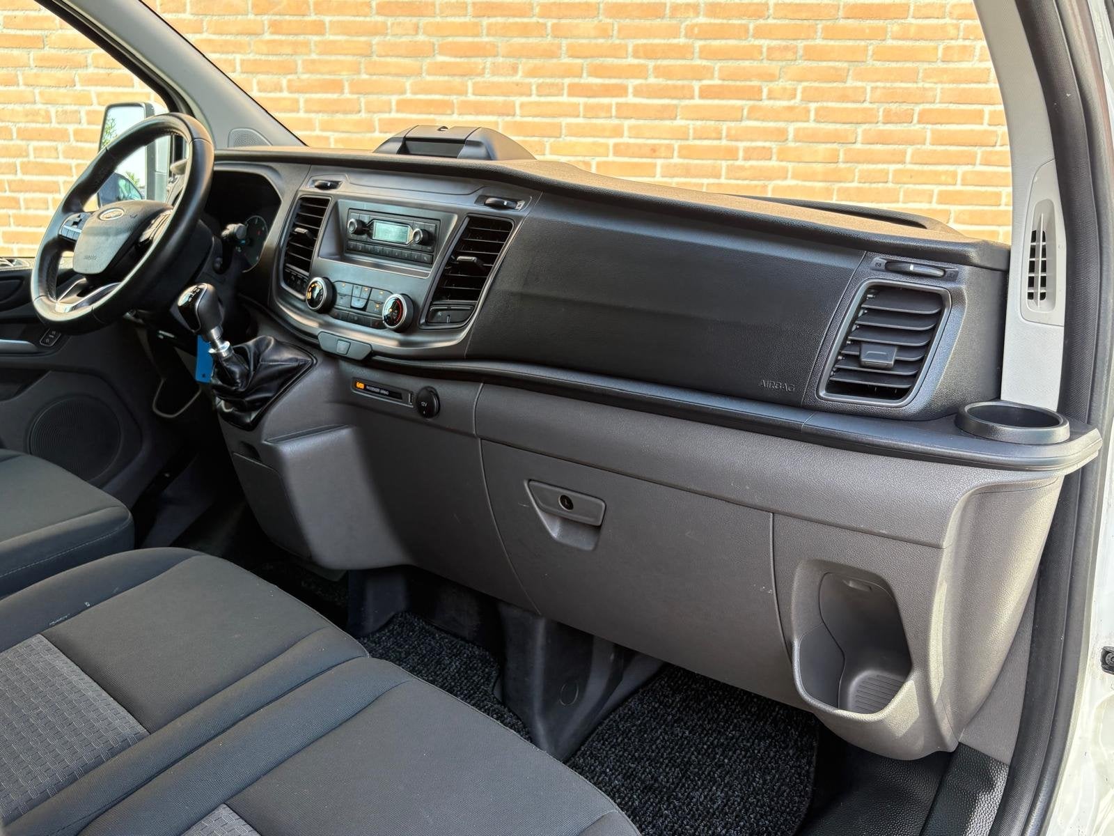 Ford Transit Custom 2.0TDCI 130PK Lang Raptor Edition / Euro, Voorwielaandrijving, LED verlichting, 4 cilinders, 2800 kg