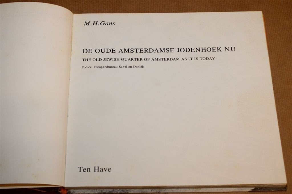 De Oude Amsterdamse Jodenhoek — Fotoboek 1975, Boeken, Geschiedenis | Stad en Regio, Ophalen of Verzenden, Gelezen