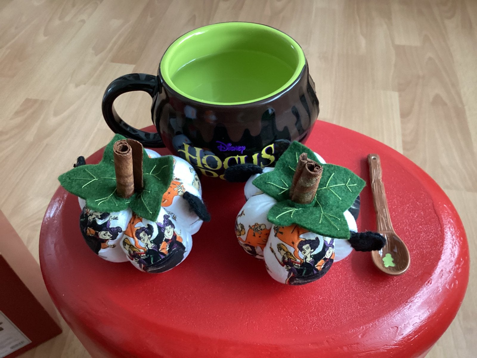 Disney halloween hokus pokus set, Ophalen of Verzenden, Zo goed als nieuw, Beeldje of Figuurtje