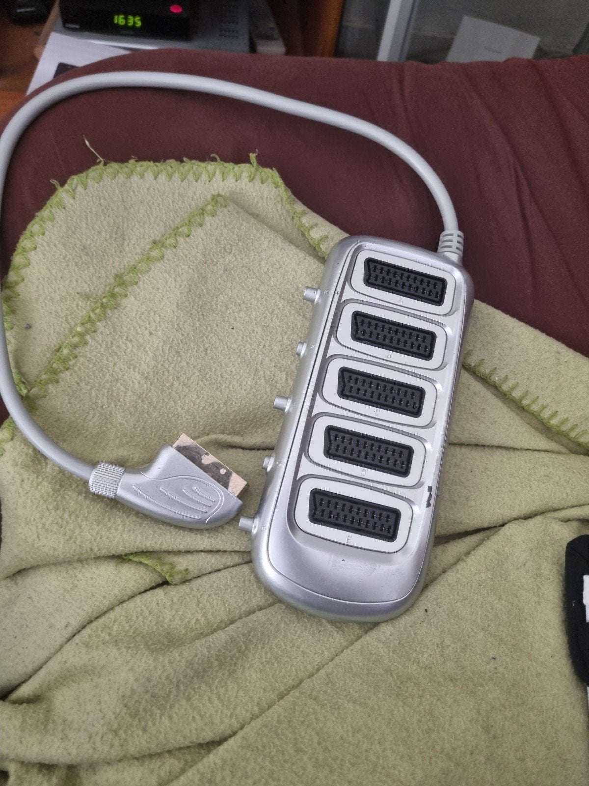 5 keer scart in doen bieden, Audio, Tv en Foto, Audiokabels en Televisiekabels, Ophalen of Verzenden, Gebruikt, Minder dan 2 meter