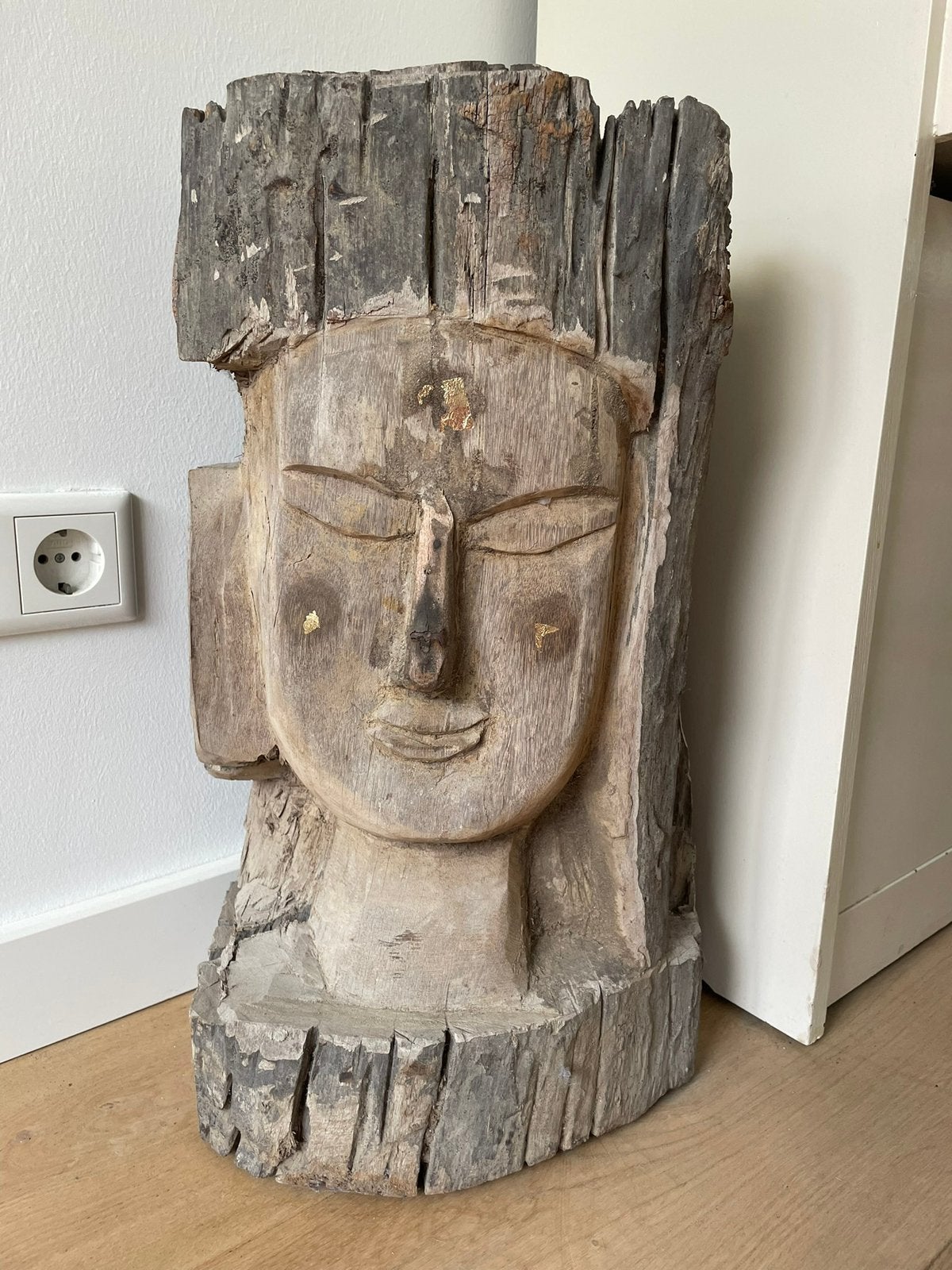 Authentiek houten (Boeddha)beeld uit Myanmar circa 1920, Huis en Inrichting, Ophalen of Verzenden, Gebruikt, Hout, Gouden accenten