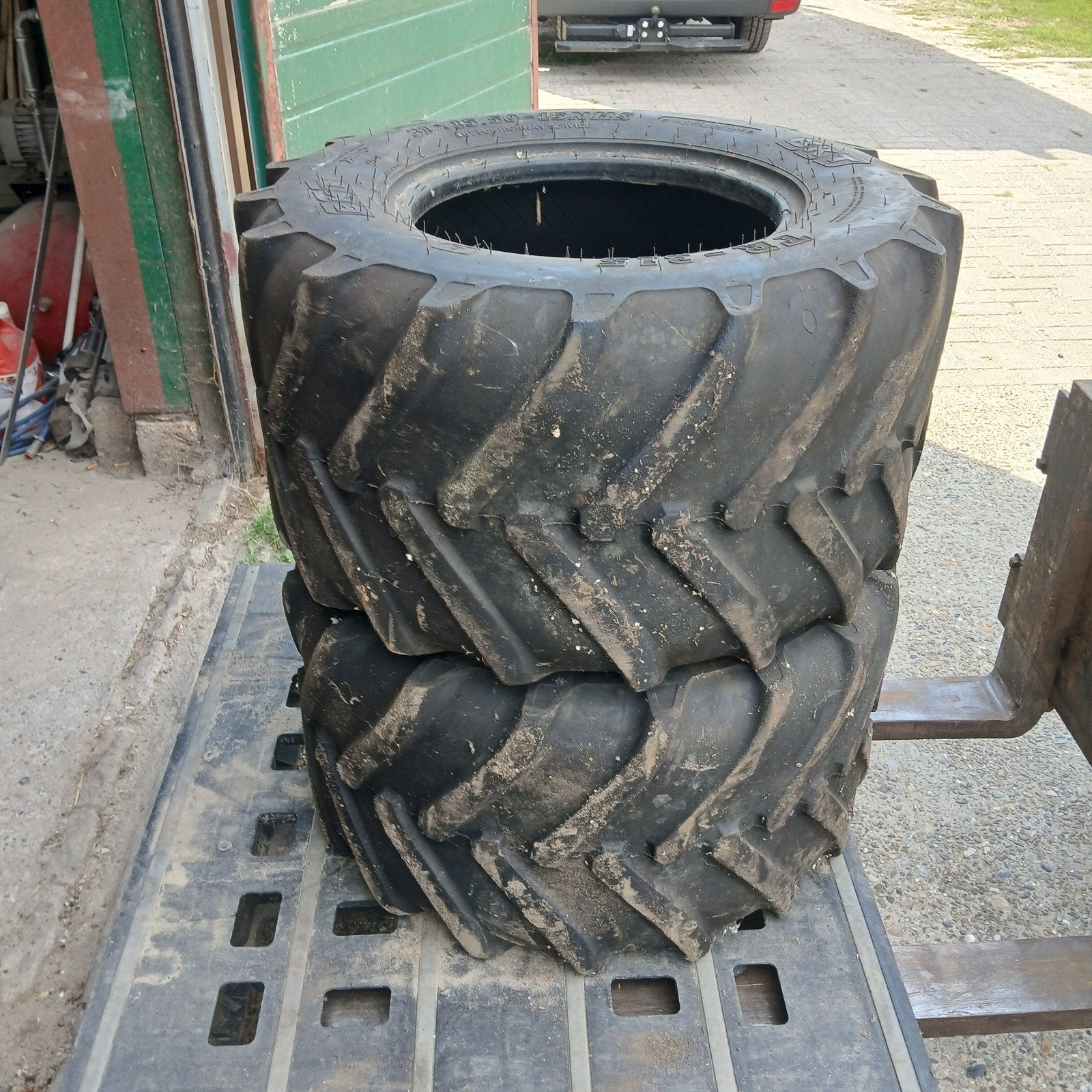 BKT 31x15.50-15NHS banden (2 stuks), Ophalen, Zomerbanden, Band(en)