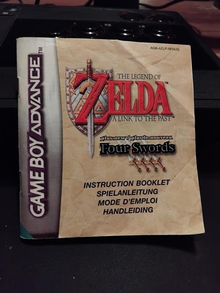 Zelda link to the past / four swords handleiding boekje, Avontuur en Actie, 1 speler, Ophalen of Verzenden, Zo goed als nieuw