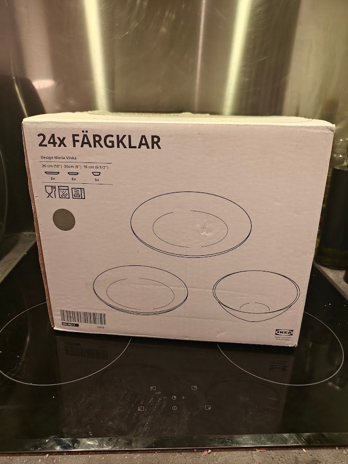 IKEA FÄRGKLAR 24-delig servies – matgroen – 8 personen, Huis en Inrichting, Ophalen, Gebruikt, Overige stijlen, Porselein
