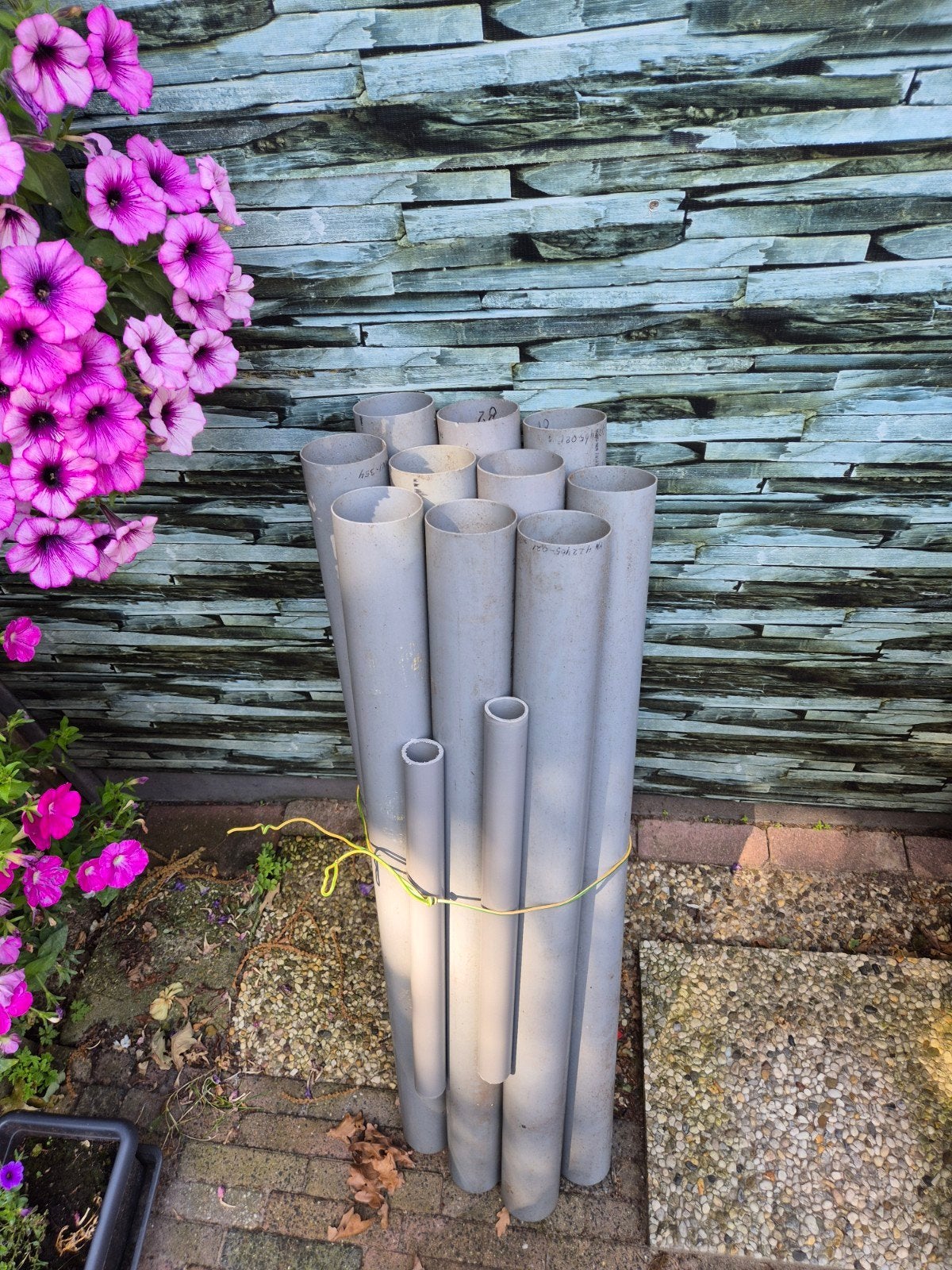 Gratis: 10 PVC buizen, 1 meter lang, 80mm diameter, Ophalen