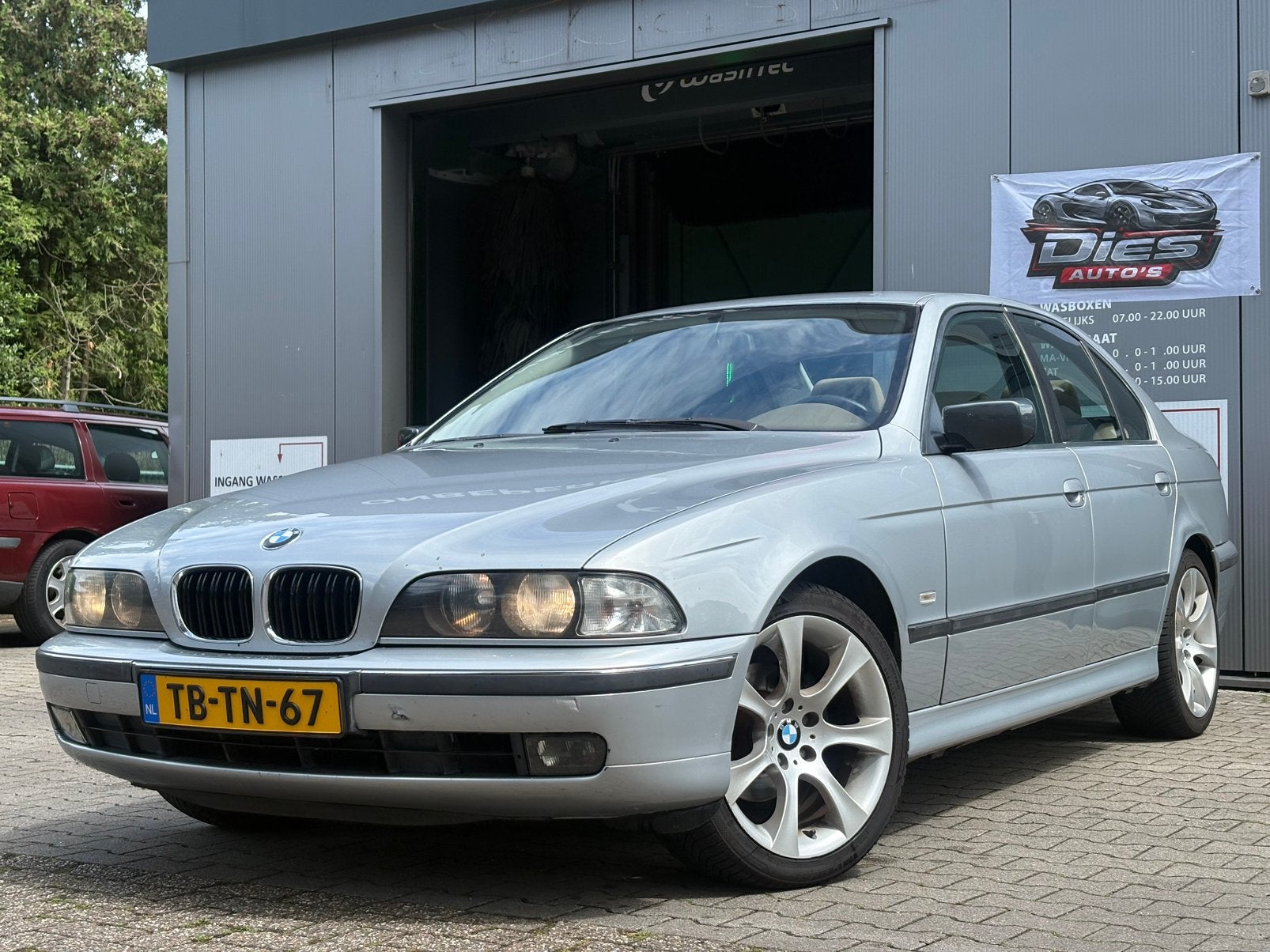 BMW 5-Serie 2.0 I 520 1998 Grijs, Auto's, BMW, Bedrijf, 5-Serie, Benzine, Sedan, Handgeschakeld, Origineel Nederlands, Zilver of Grijs