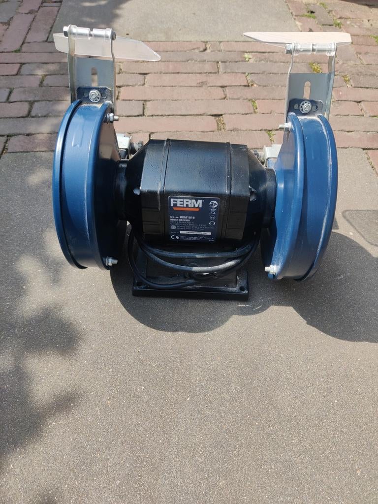 FERM Werkbankslijpmachine, Ophalen