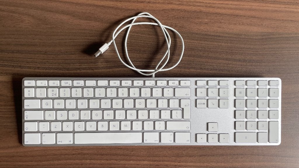 Apple toetsenbord A1243, Gebruikt, Ophalen of Verzenden, Overige indelingen, Bedraad
