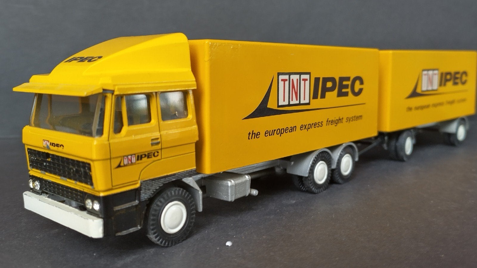 Daf 2800 Combi TNT Ipec 1:50 Lion Car Pol, Verzenden, ., Zo goed als nieuw, Lion