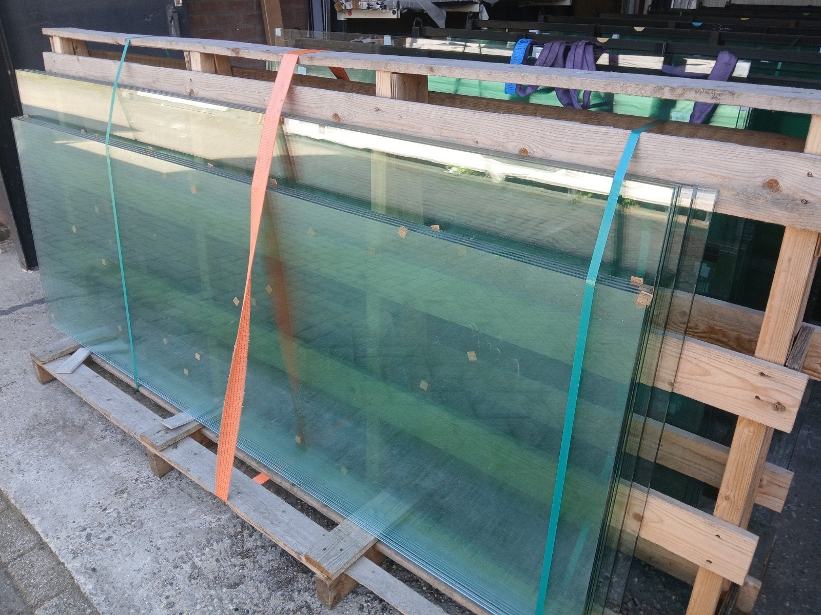 Diverse glazen panelen te koop: 4x 980x2300, 12x 820x2300, Doe-het-zelf en Verbouw, Glas en Ramen, Gebruikt, 80 tot 120 cm, Glasplaat
