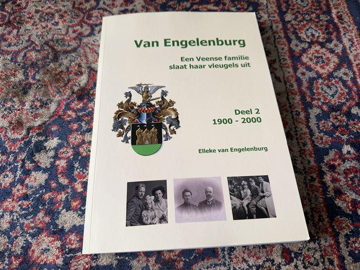 Van Engelenburg. Een Veense Familie slaat haar vleugels uit., 20e eeuw of later, Elleke van Engelenburg., Ophalen of Verzenden