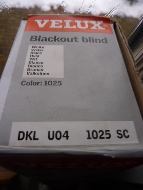 Nieuwe Velux verduisteringsgordijnen / DKL U04 ( 134 x 98 )., 100 tot 150 cm, Wit, Nieuw, Ophalen of Verzenden