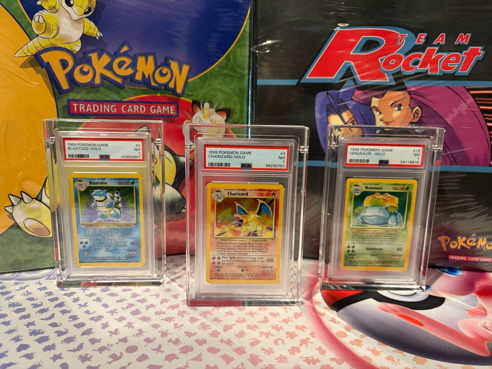 PSA Graded Pokémon Kaarten: Charizard, Blastoise, Venusaur, Ophalen of Verzenden, Zo goed als nieuw, Meerdere kaarten, Foil