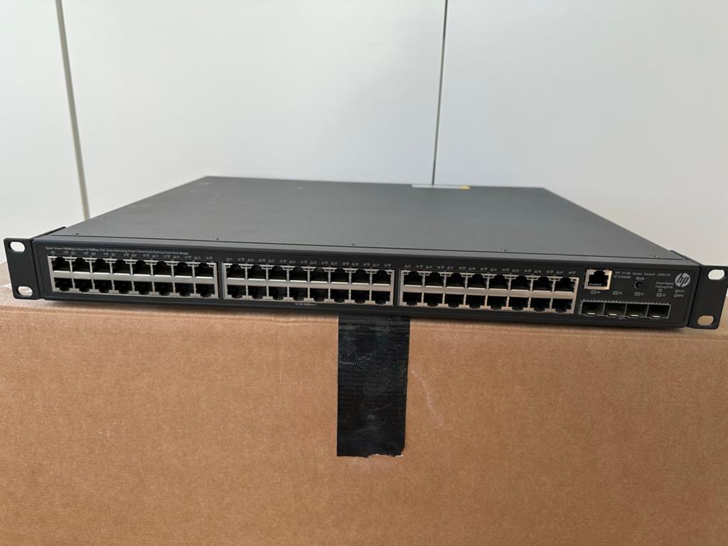 HP 5130-48G-PoE+-4SFP+ EI Switch (JG937A) t.e.a.b., Computers en Software, Netwerk switches, Gebruikt, Ophalen of Verzenden