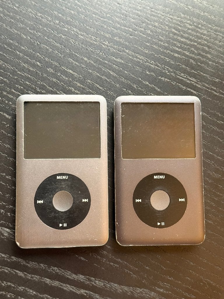 2x Apple iPod Classic 7 160GB Defect, 40 GB en meer, Ophalen of Verzenden, Niet werkend, Overige kleuren