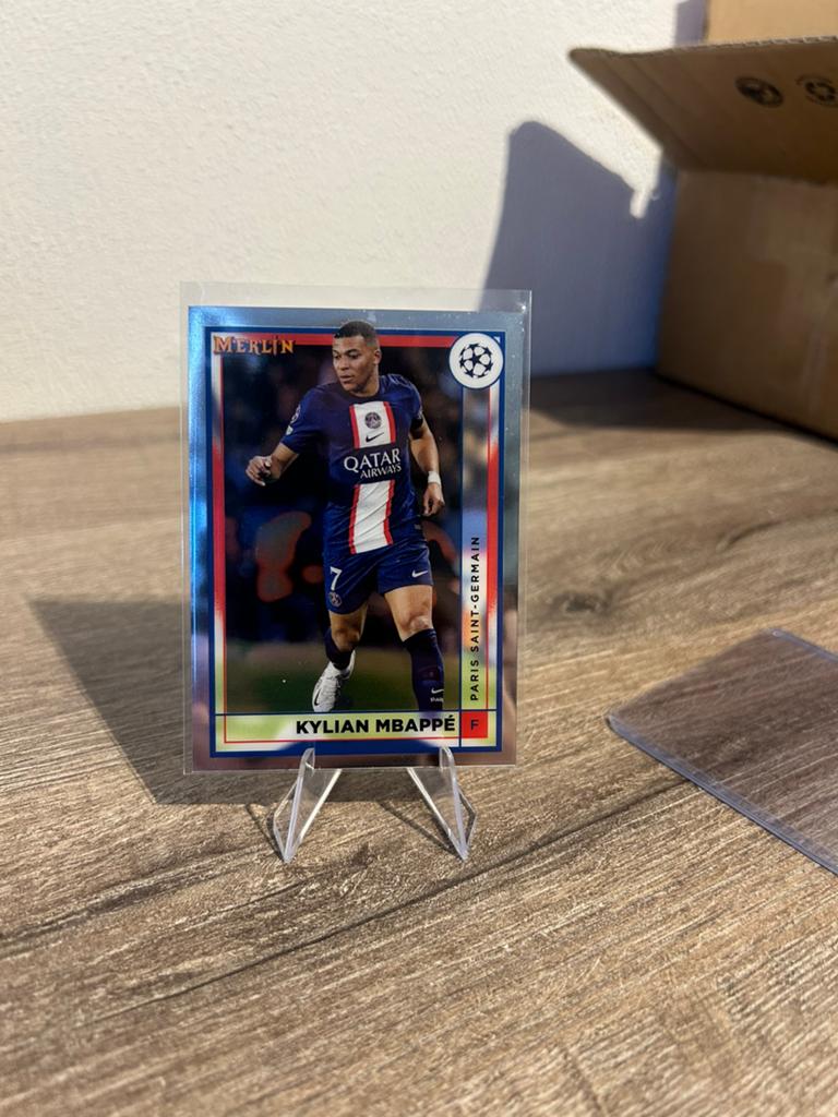 Kylian Mbappe 2022-23 Topps Merlin Chrome UCC #105 PSG, Ophalen of Verzenden, Zo goed als nieuw, Buitenlandse clubs, Spelerskaart