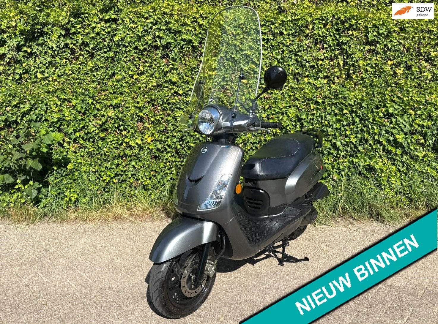 SYM Fiddle 2 EURO5 Iron Grey Windscherm BETAAL met in3, Fietsen en Brommers, 49 cc, S, Benzine, Fiddle