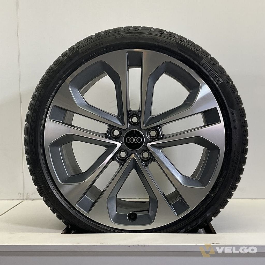 NIEUW AUDI A3 SET VElGEN + WINTERBANDEN 18 INCH, 18 inch, -, -, Banden en Velgen