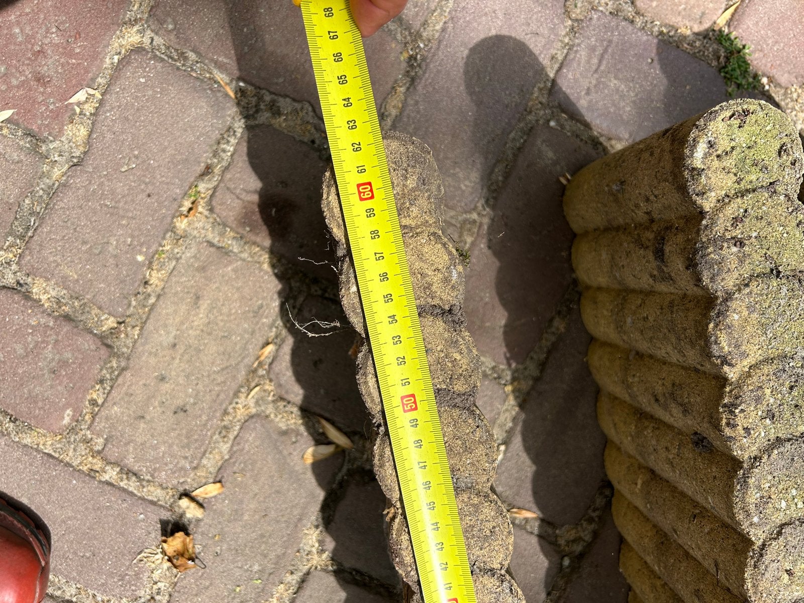Gebruikte betonnen border/palissade, 60 cm lang, 25 cm hoog, Tuin en Terras, Bielzen en Borders, Ophalen, Gebruikt, 25 tot 50 cm