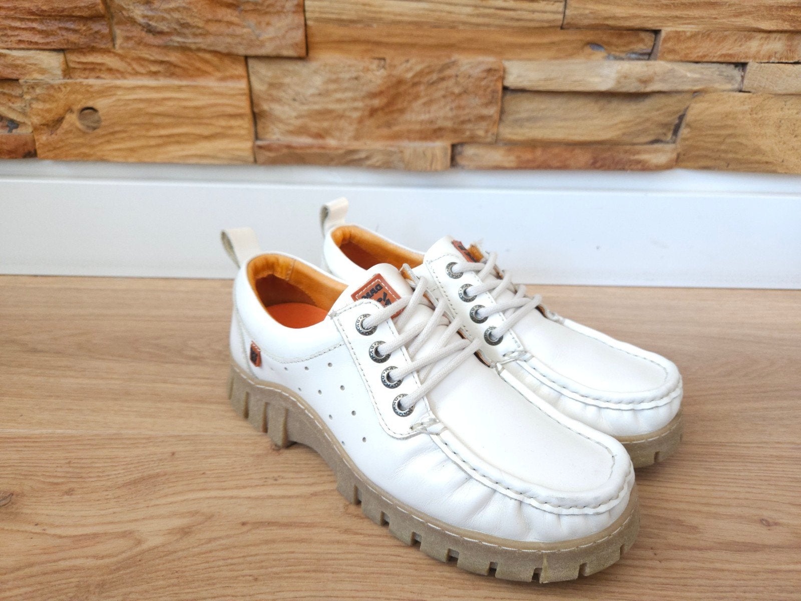 Mag schoenen de KLASSIEKERS! Maat 40 wit Mag's / Mags!!!, Wit, MAG, Ophalen of Verzenden, Sneakers of Gympen