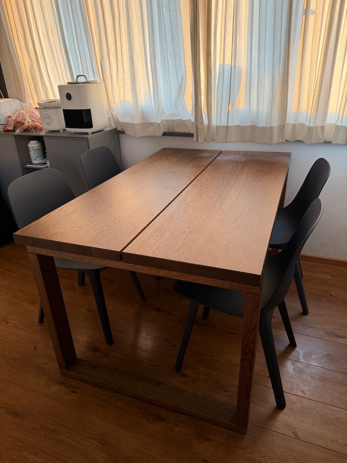 IKEA MÖRBYLÅNGA eettafel met 4 ODGER stoelen (zo goed als ni, Ophalen, 100 tot 150 cm, Eikenhout, 50 tot 100 cm