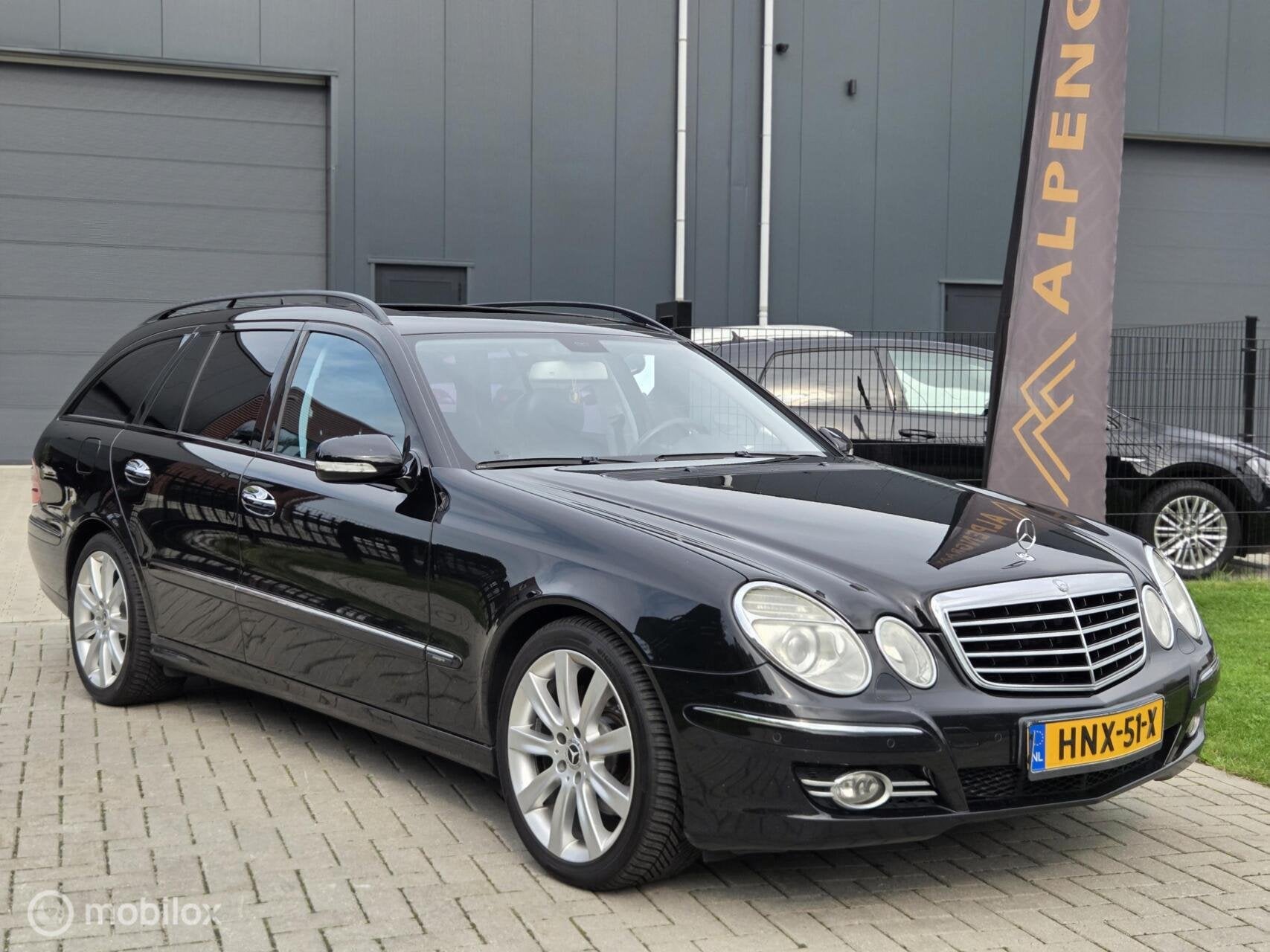Mercedes E-klasse Estate 280 Avantgarde Schuifdak|Luchtverin, Automaat, Dealer onderhouden, Achterwielaandrijving, Gebruikt