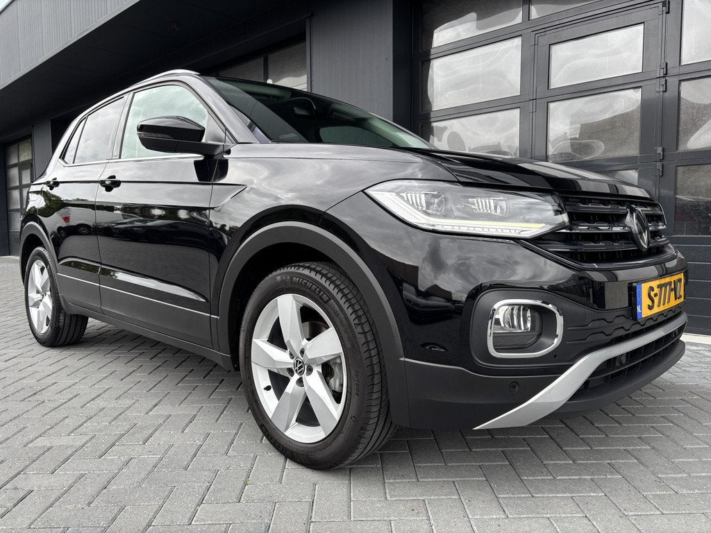 Volkswagen T-Cross 1.0 TSI Style stoelverwarming (bj 2023), Gebruikt, Origineel Nederlands, Bedrijf, 3 cilinders